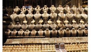 عوامل تأثیرگذار در جذب مشتری از پشت ویترین